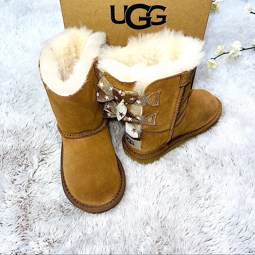 UGG® Girls' Bailey Bow II Water Resistant Size 8